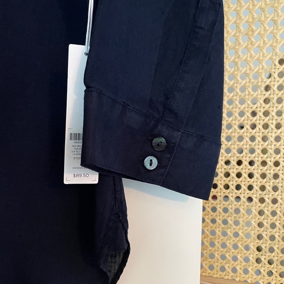 Chico’s no iron linen navy tunic top - Picture 2 of 4